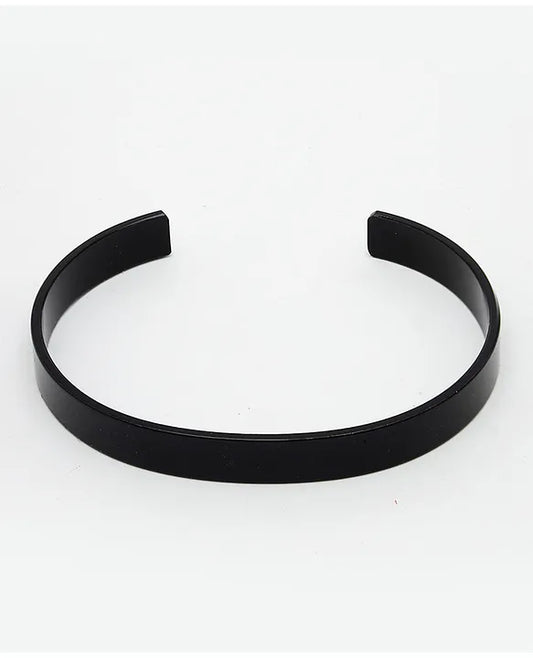 Midnight Black Stainless Steel Cuff Bracelet – Minimalist Edition