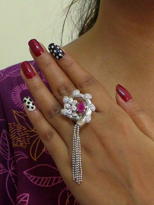 💖 Crystal Bloom Tassel Ring