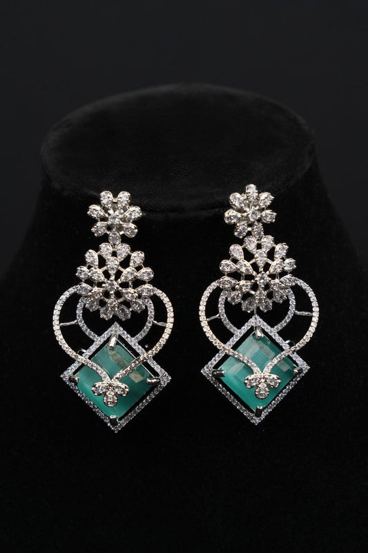 Emerald Bloom Silver-Plated Necklace Set