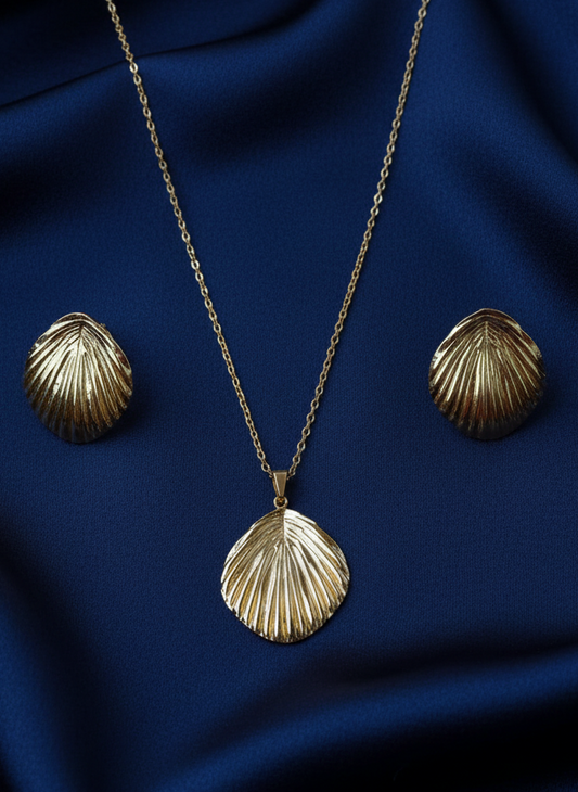 Golden Seashell Pendant & Stud Earrings Set – Coastal Luxe Edition