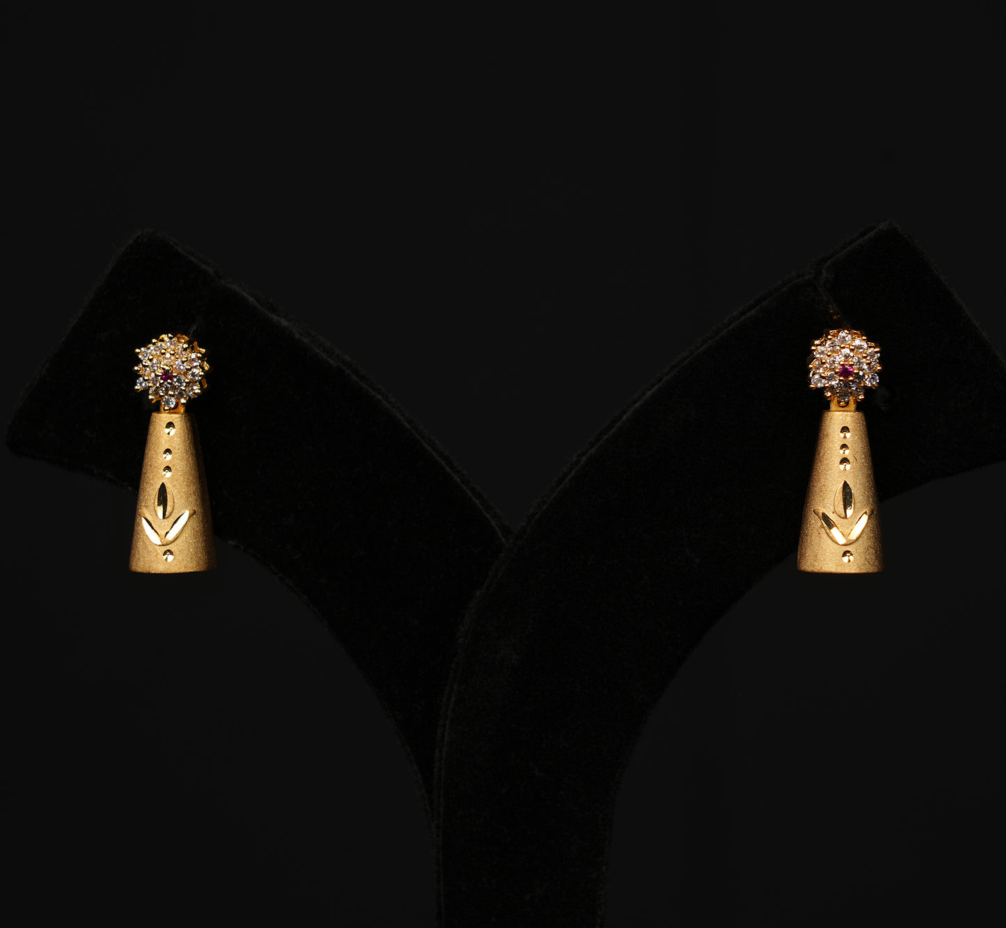 Elegant Forming Gold Geometric Necklace , Earrings Set