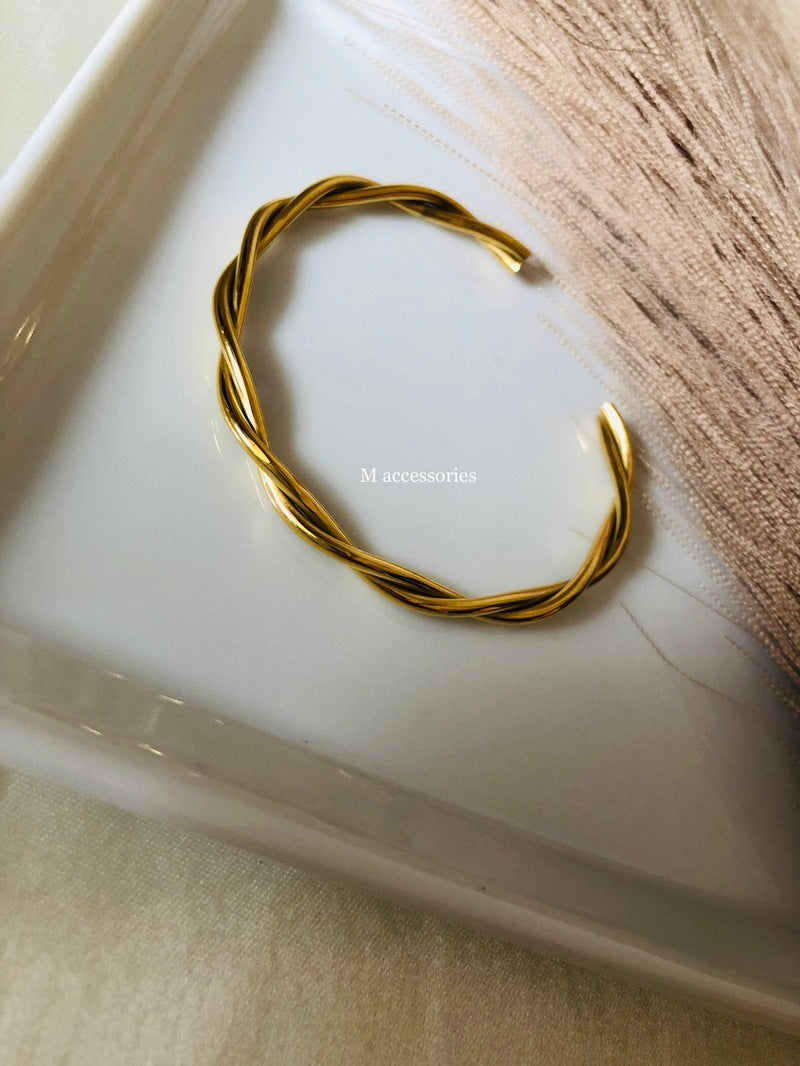 Twisted Gold Bracelet