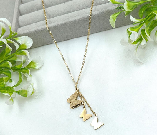 Triple Butterfly Pendant Necklace – Elegant Gold Finish