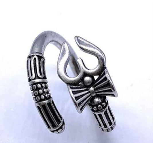Divine Trishul Ring – Antique Silver Adjustable Ring