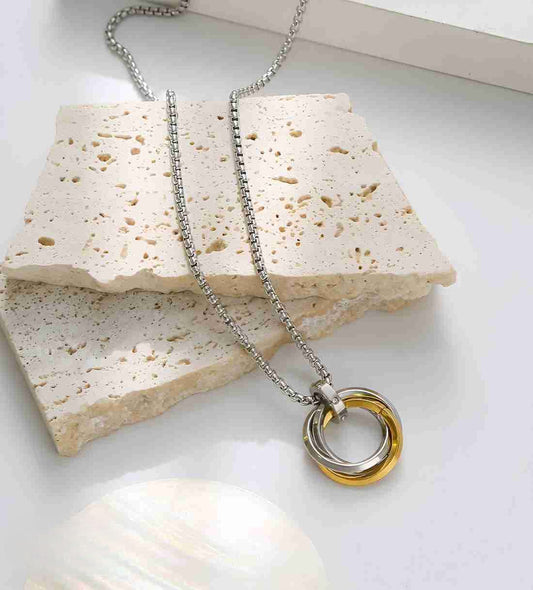 Unisex Interlocking Rings Necklace – Silver & Gold Stainless Steel Pendant