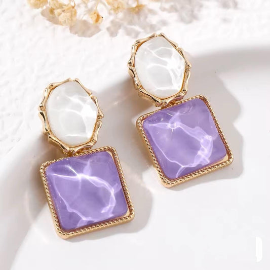 Luxe Duo-Tone Geometric Drop Earrings – Pearl & Lavender
