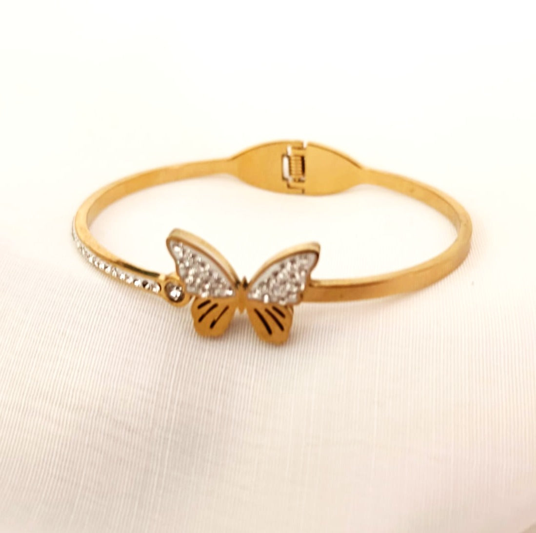 Golden Butterfly Sparkle Bracelet