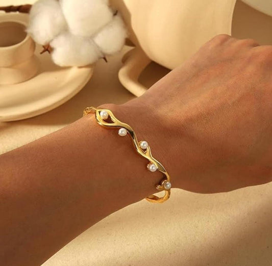 Golden Dew Bracelet