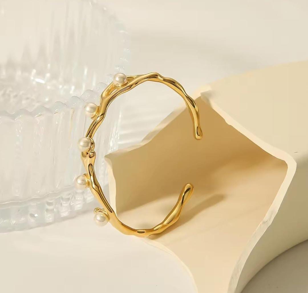 Golden Dew Bracelet