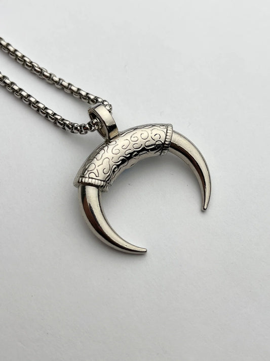 Mystic Dragon Eye Claw Pendant – Silver Chain Necklace
