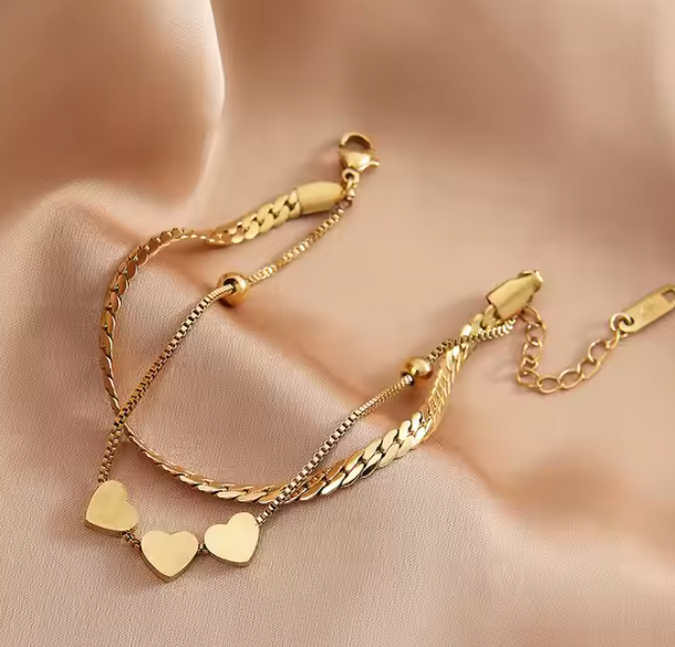 Dilara Heart Bracelet - Tarnish-Resistant