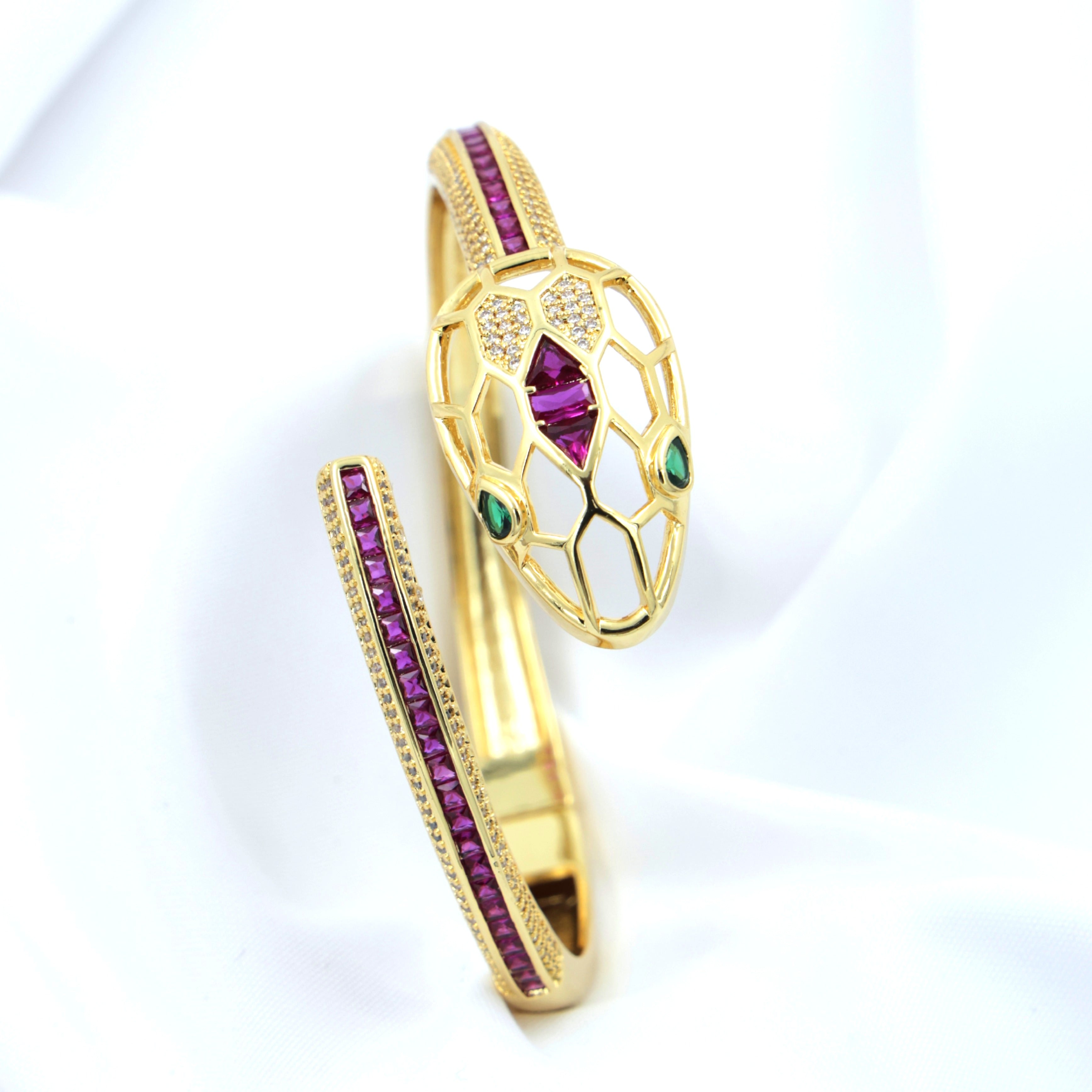 Serpentina Snake Bracelet – Tarnish-Resistant