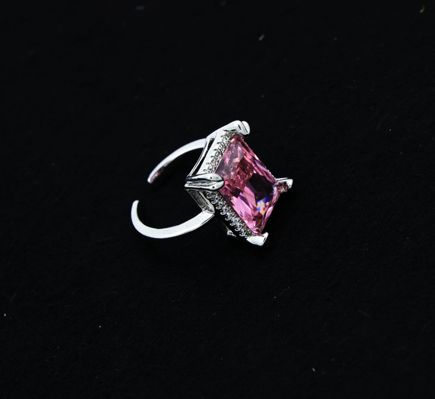 💗 Pink Ice Solitaire Ring