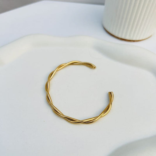 Twisted Gold Bracelet