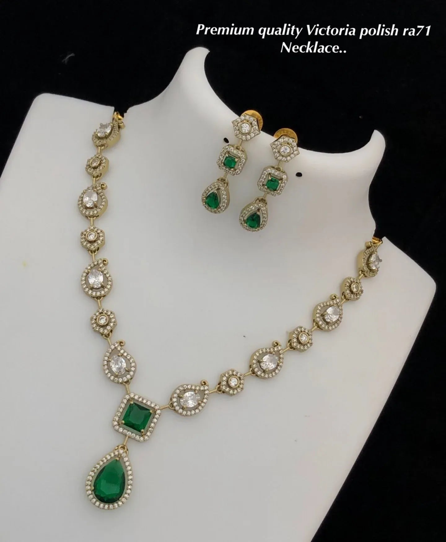 Emerald Luxe Gold-Plated Necklace Set