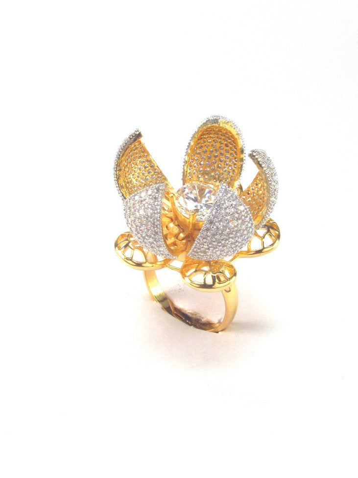 🌸 Blossom Radiance Ring