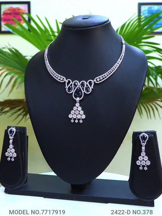 ✨ Midnight Bloom Necklace Set