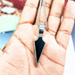 🗡️ Sleek Arrowhead Pendant Necklace – Precision. Power. Minimal Edge.