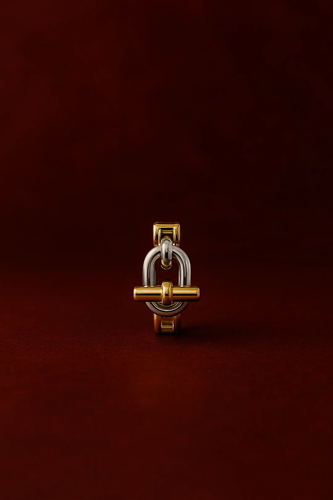 Dual-Tone Statement Ring – Bold & Modern