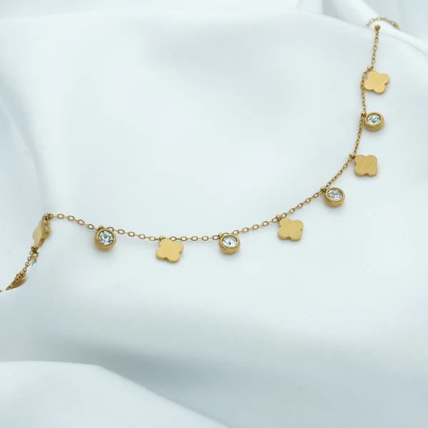 18K Gold plated - Golden Clover Charm Necklace – Lucky & Elegant -  Anti-Tarnish Stainless steel