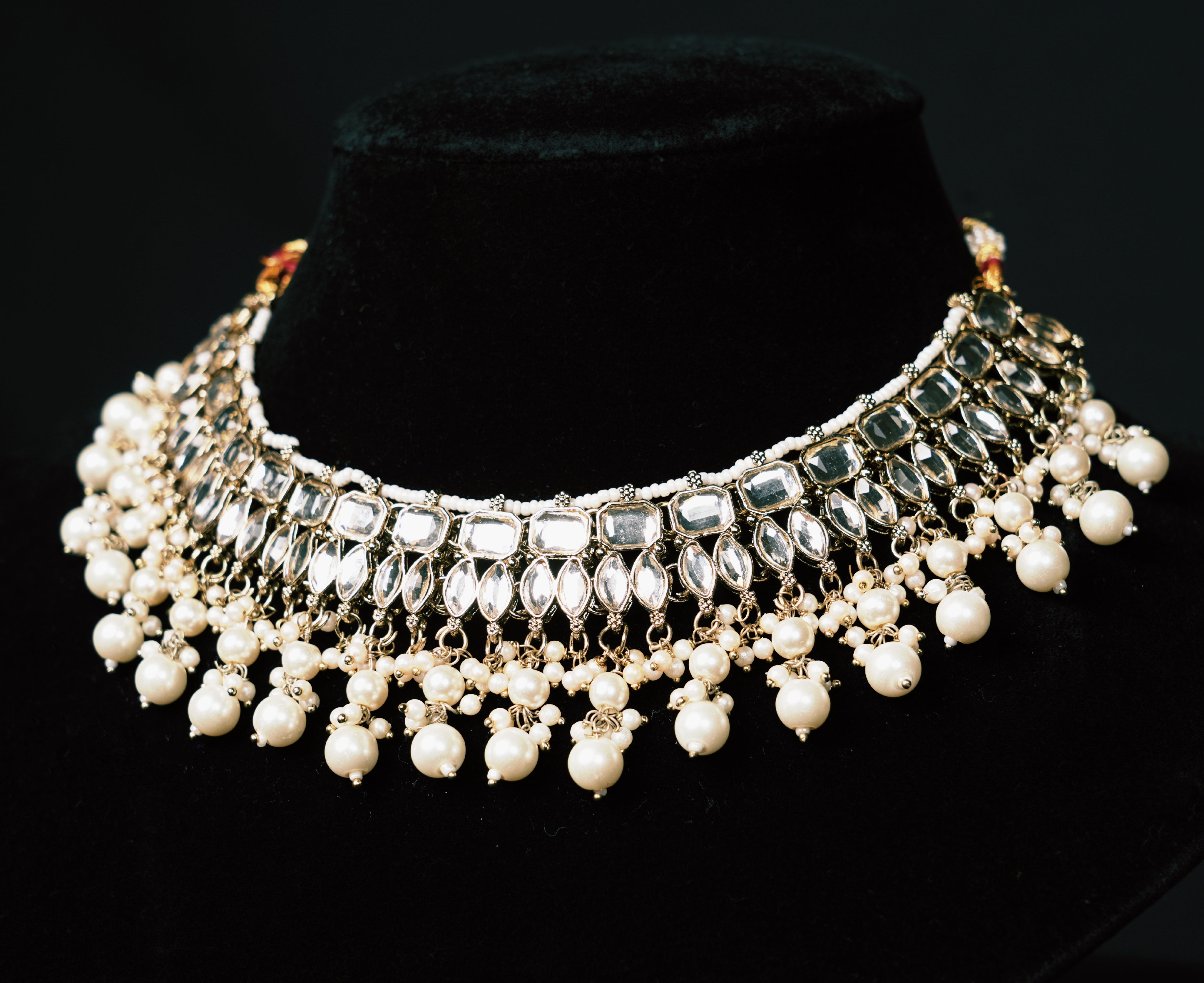 Nooraniya Kundan Pearl Choker Set