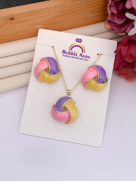 Blossom Orbit Pendant Set