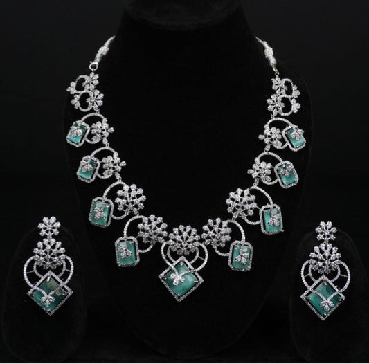 Emerald Bloom Silver-Plated Necklace Set