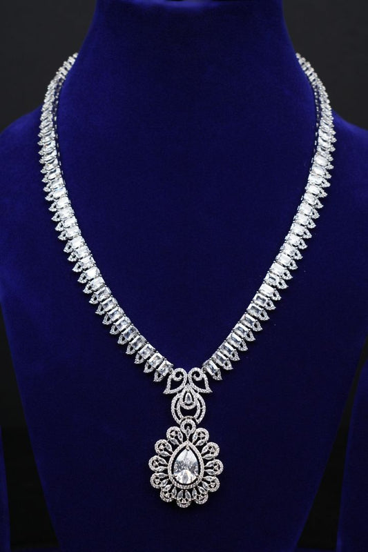 Regal Majesty Teardrop Necklace Set
