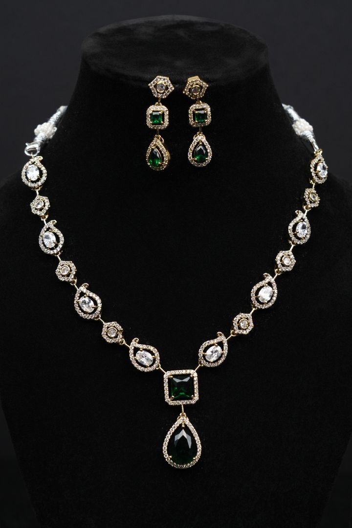 Emerald Luxe Gold-Plated Necklace Set