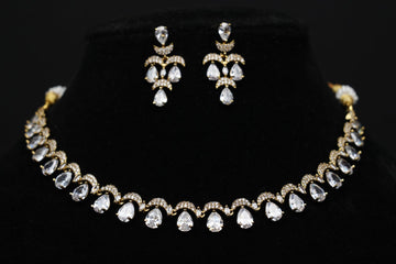 Ethereal Drops Gold-Plated Necklace Set