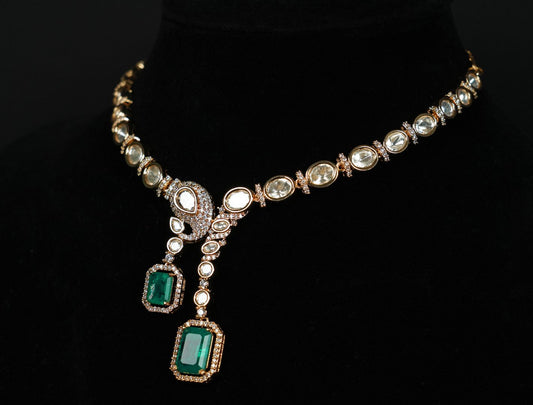 Elegant Kundan & Emerald Green Stone Necklace Set