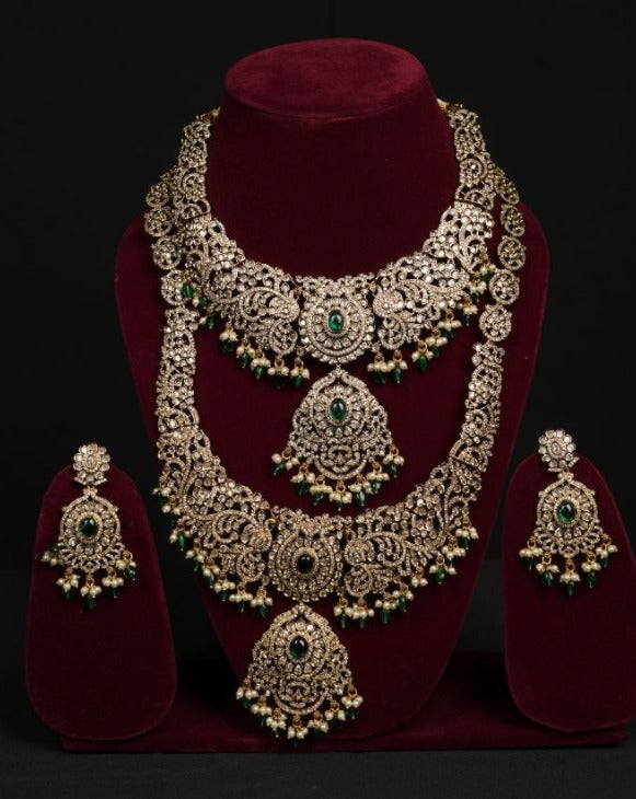Heritage Heirloom Antique Gold Bridal Necklace Set – Emerald Accents
