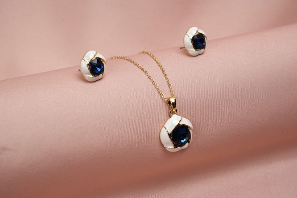 Elegant Blue Bloom Pendant & Earrings Set ✨