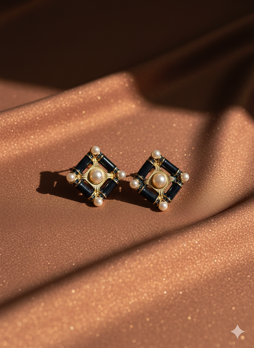 ✨ Regal Noir Pearl Studs