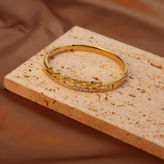 Twist Elegance Anti-Tarnish Gold Bracelet – Crystal Accent Bangle