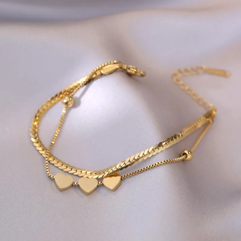 Dilara Heart Bracelet - Tarnish-Resistant
