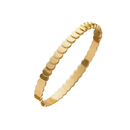 LuxeDisc Gold Bracelet – Sleek. Chic. Timeless.