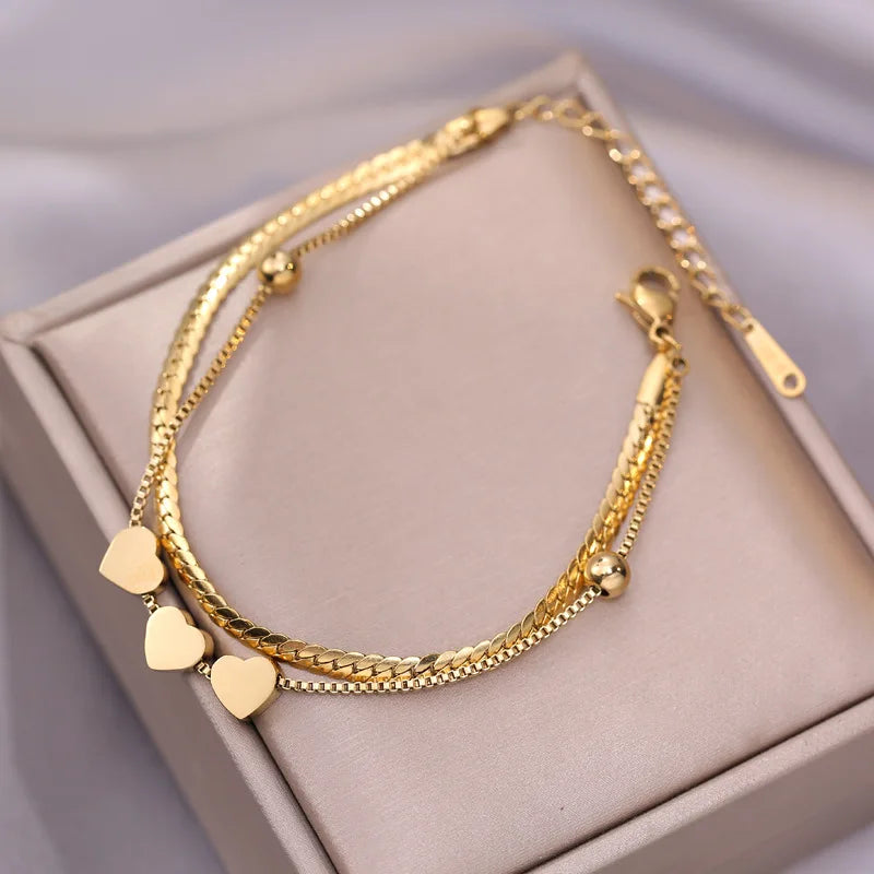 Dilara Heart Bracelet - Tarnish-Resistant