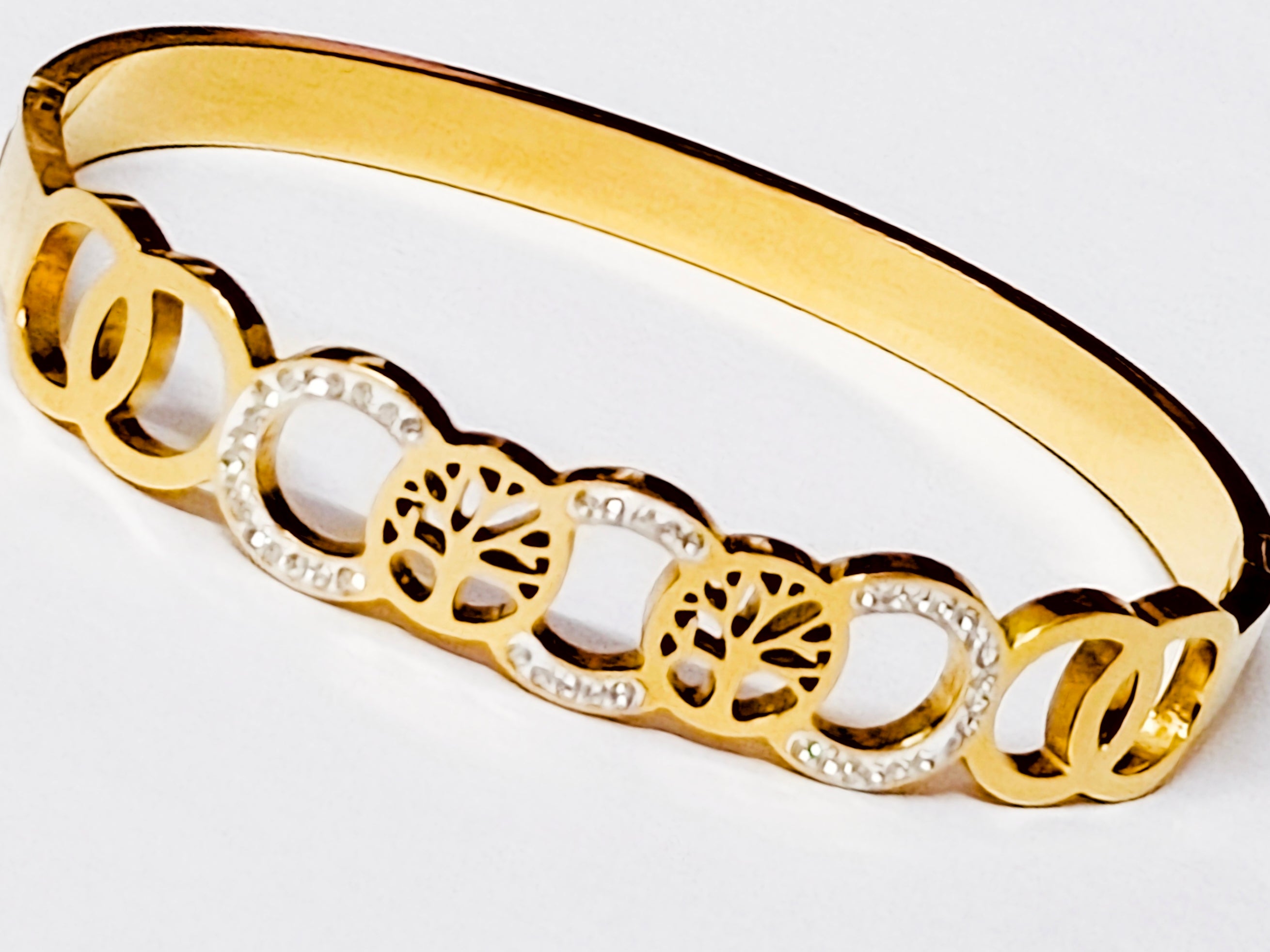 Eterna Tree of Life Bangle – Tarnish-Resistant