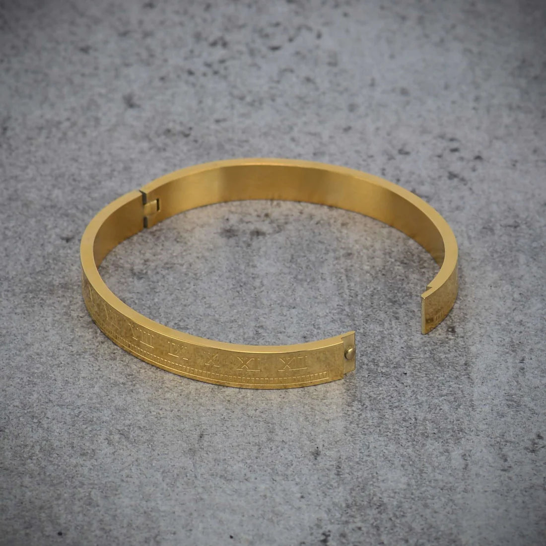 Eterna Roman Numeral Bracelet – Gold Plated | Anti tarnish