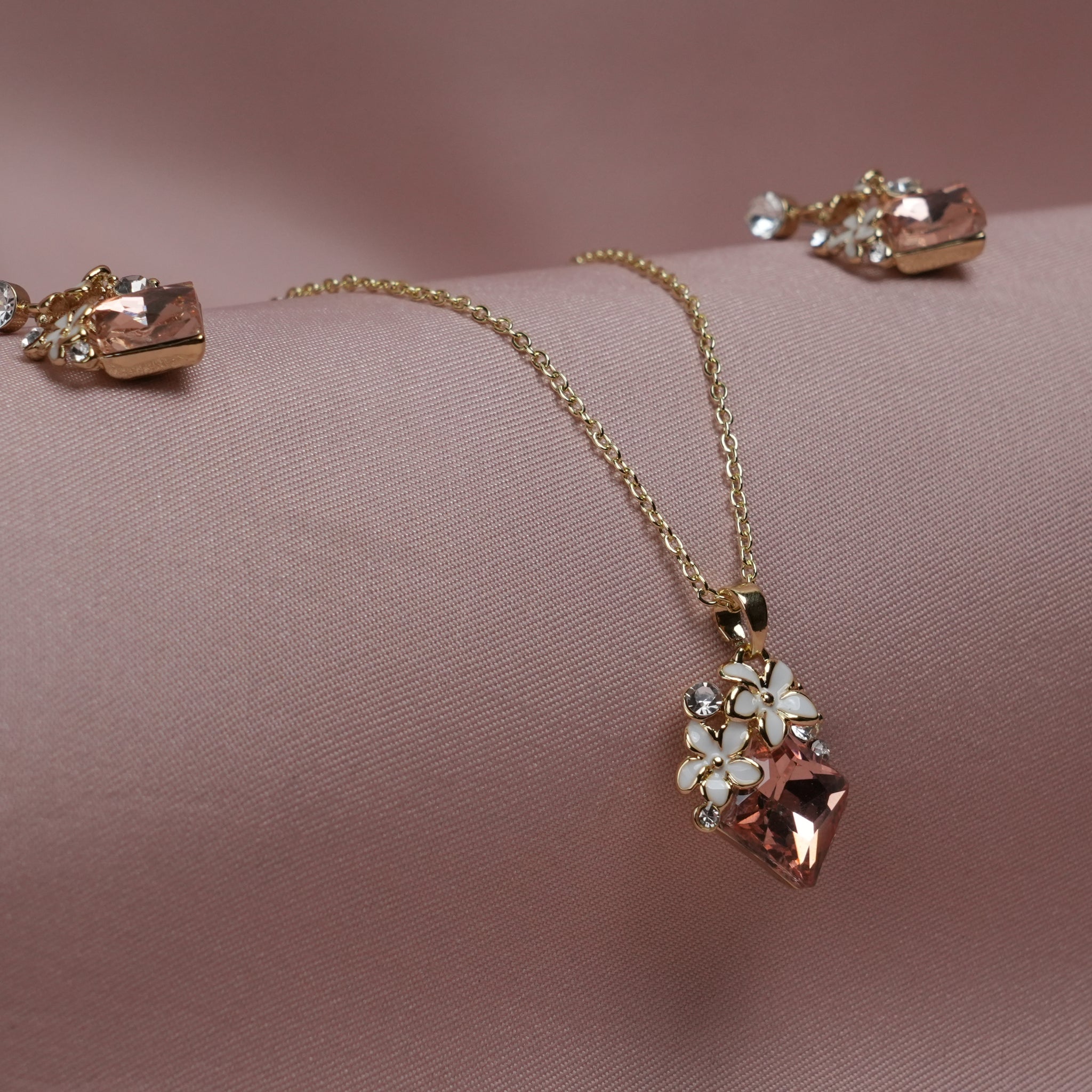 🌸 Rosé Blossom Pendant & Earrings Set