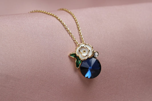 Twinkle Bloom Pendant & Earrings Set