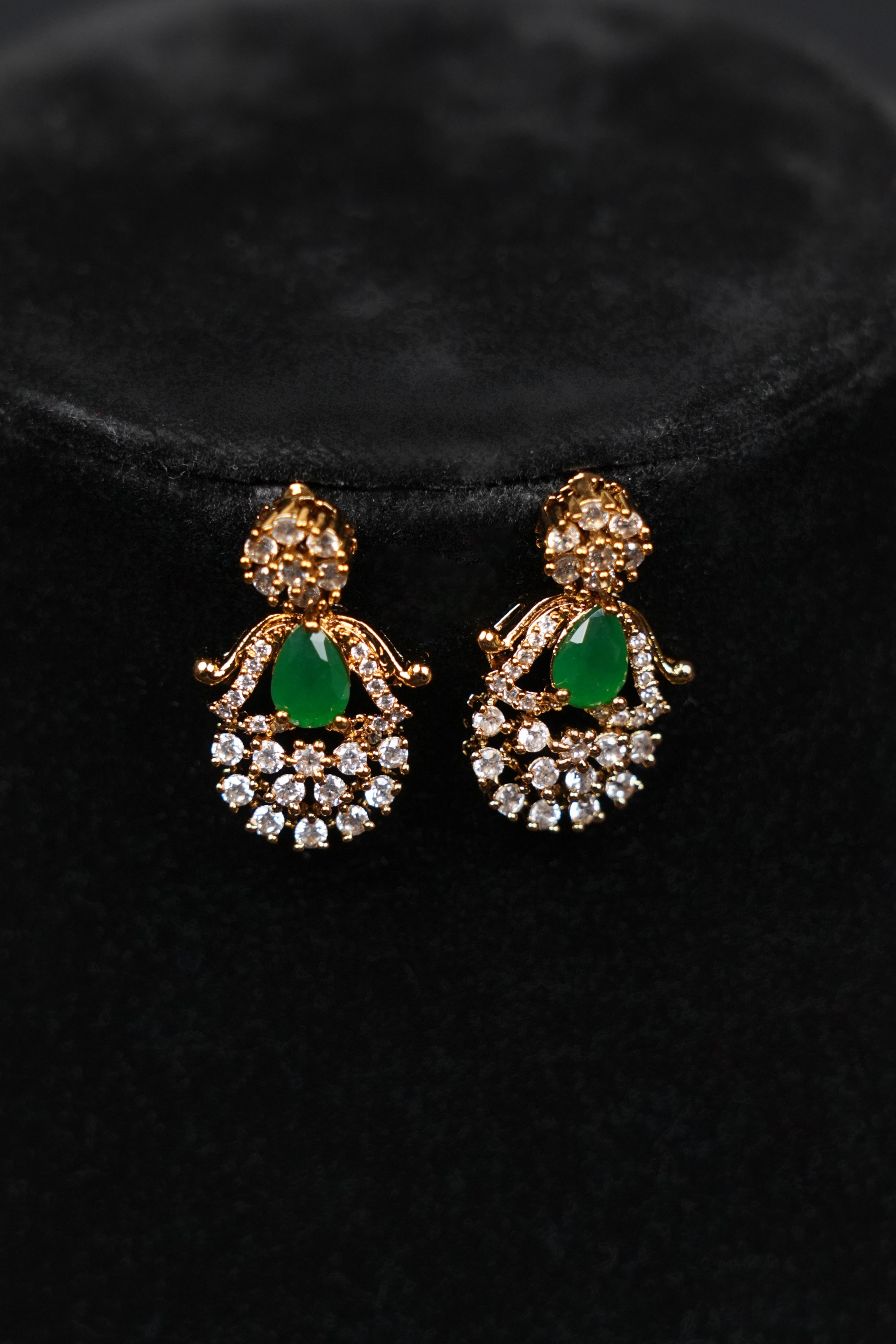 Emerald Grace Gold-Plated Necklace Set - Premium Quality