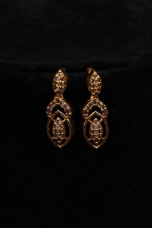 Golden Radiance Leaf Necklace Set