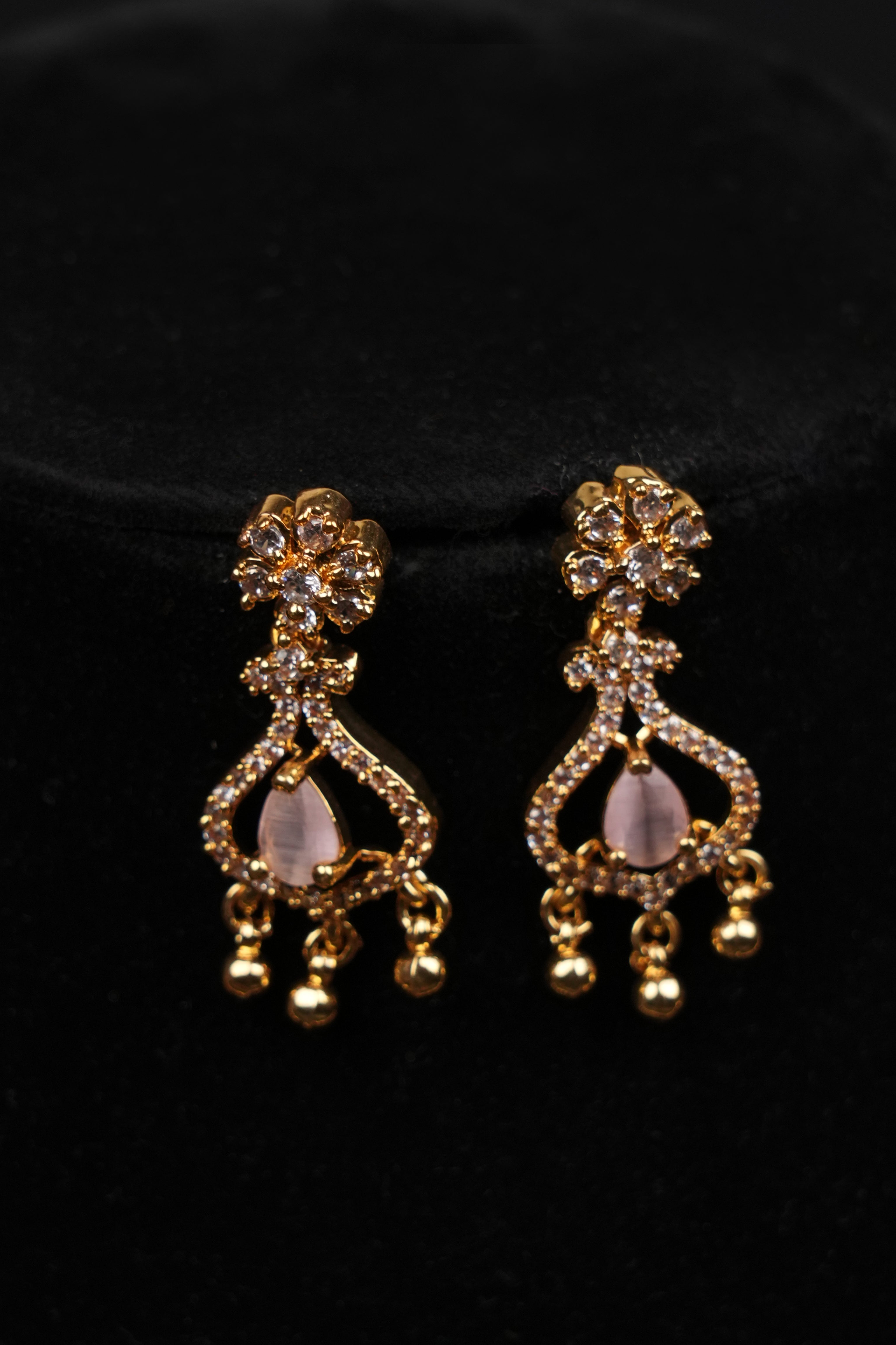 Rose Quartz Gold Elegance Necklace Set