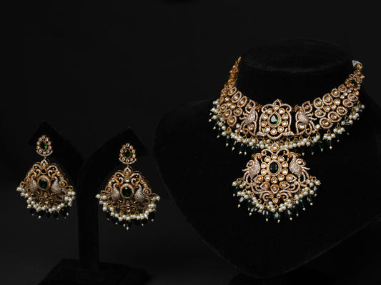 Royal Kundan Pearl Choker Set – Antique Gold & Emerald Edition