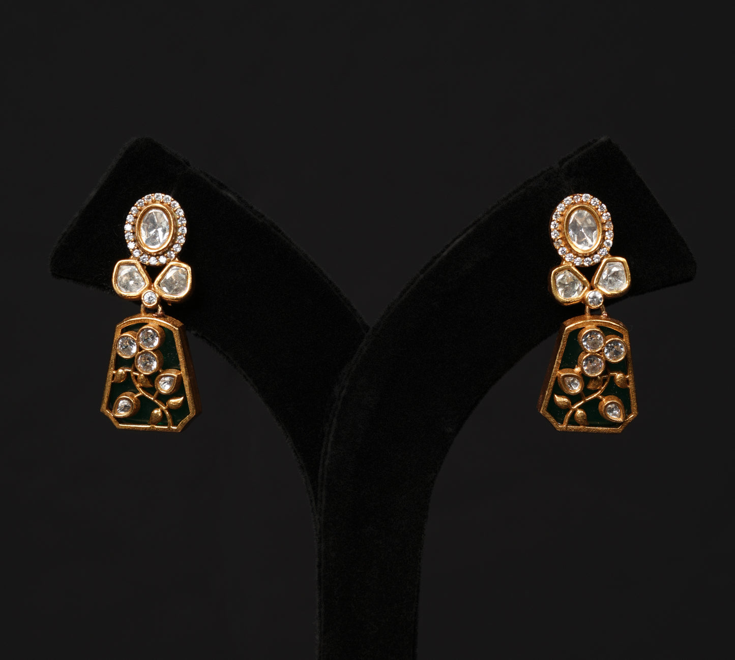 Antique Gold Finish Necklace Set with Black Enamel Detailing