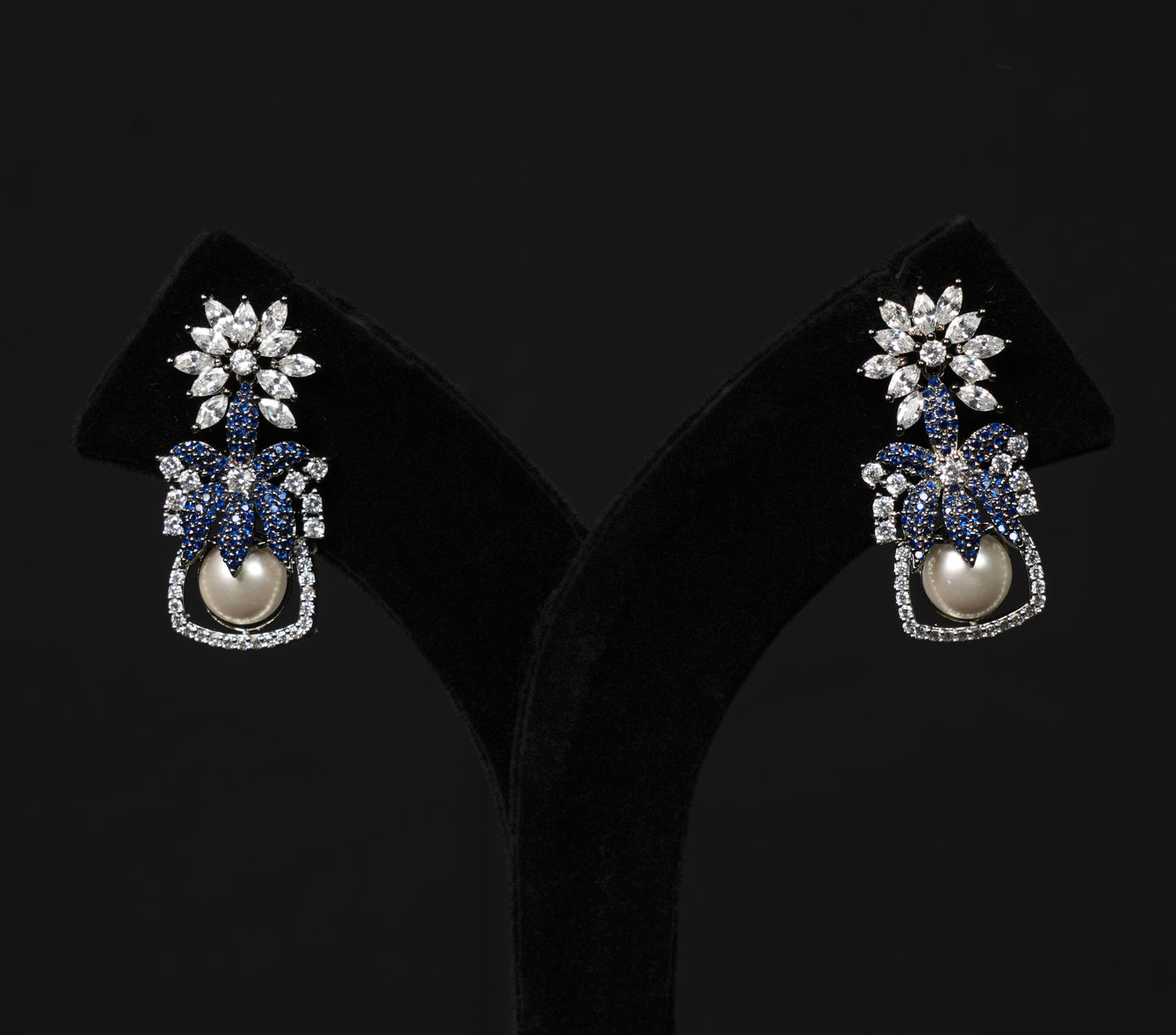 Celestial Pearl & Sapphire Blue Royal Choker Set