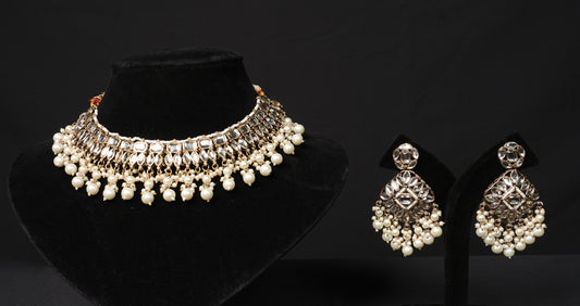 Nooraniya Kundan Pearl Choker Set