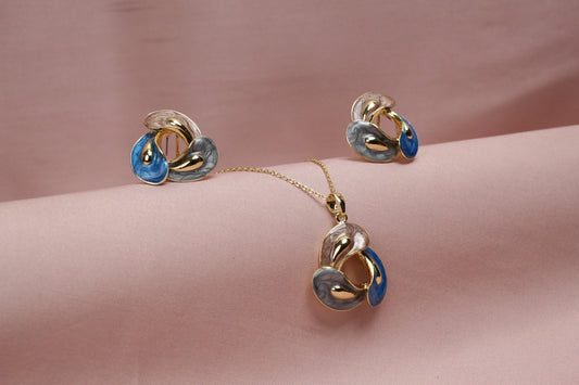 Elegant Tricolor Swirl Pendant Set with Earrings